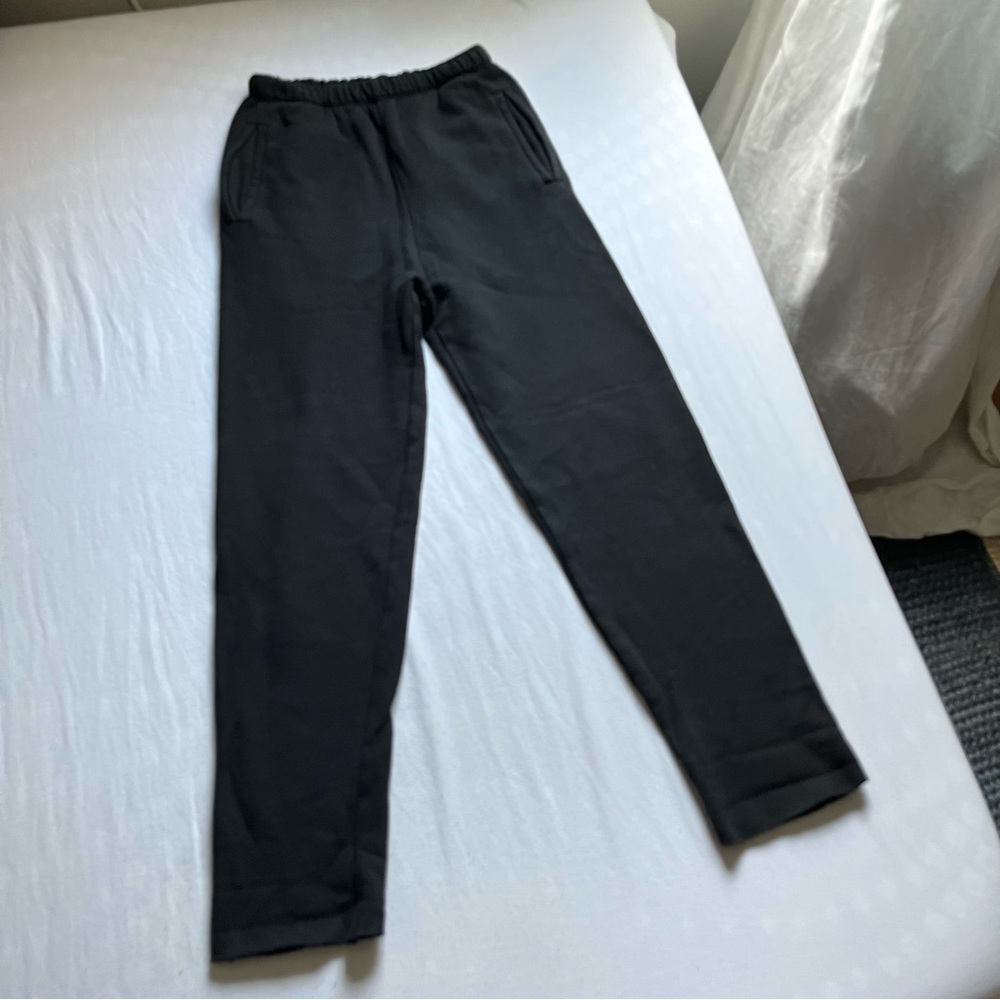 Joah Brown black knit terry elastic raw hem tapered cropped jogger sweat pants